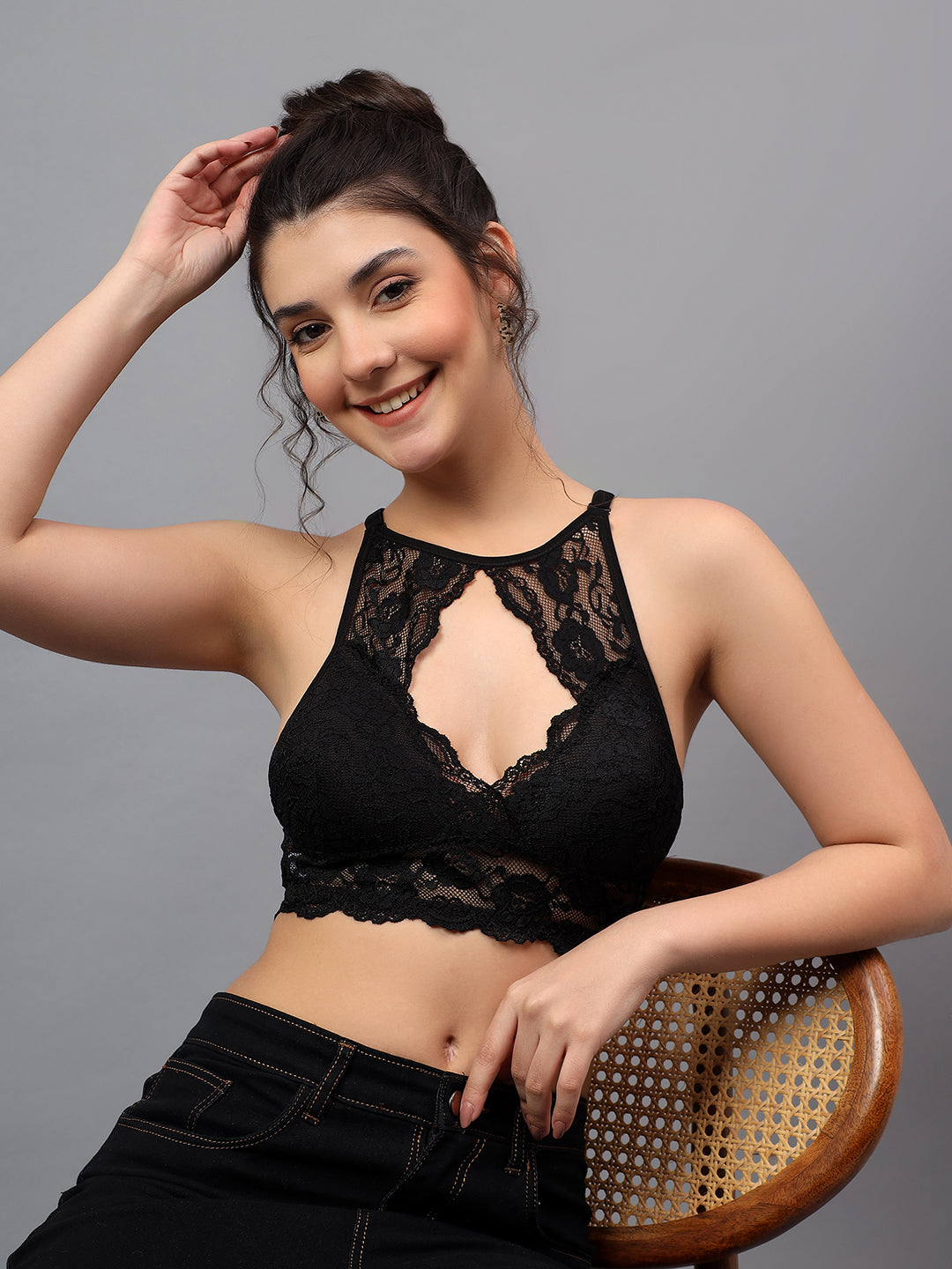 Effectinn Round Neck Padded Bralette