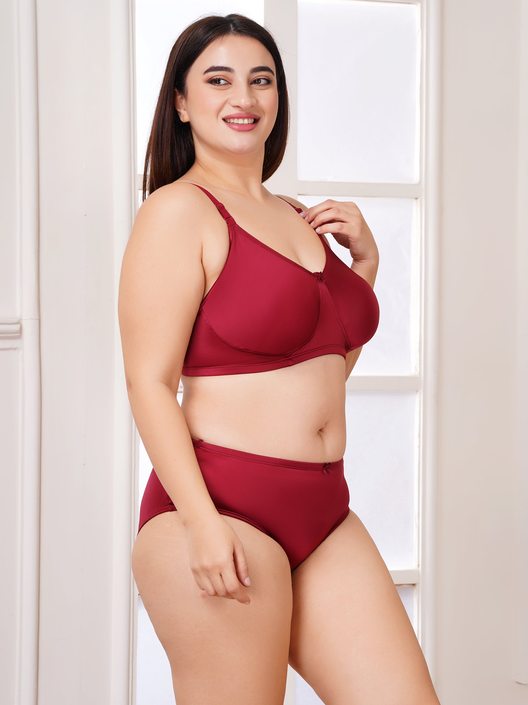 Effectinn"s Non Padded Glossy Lingerie Set (Shining Set) (Copy)