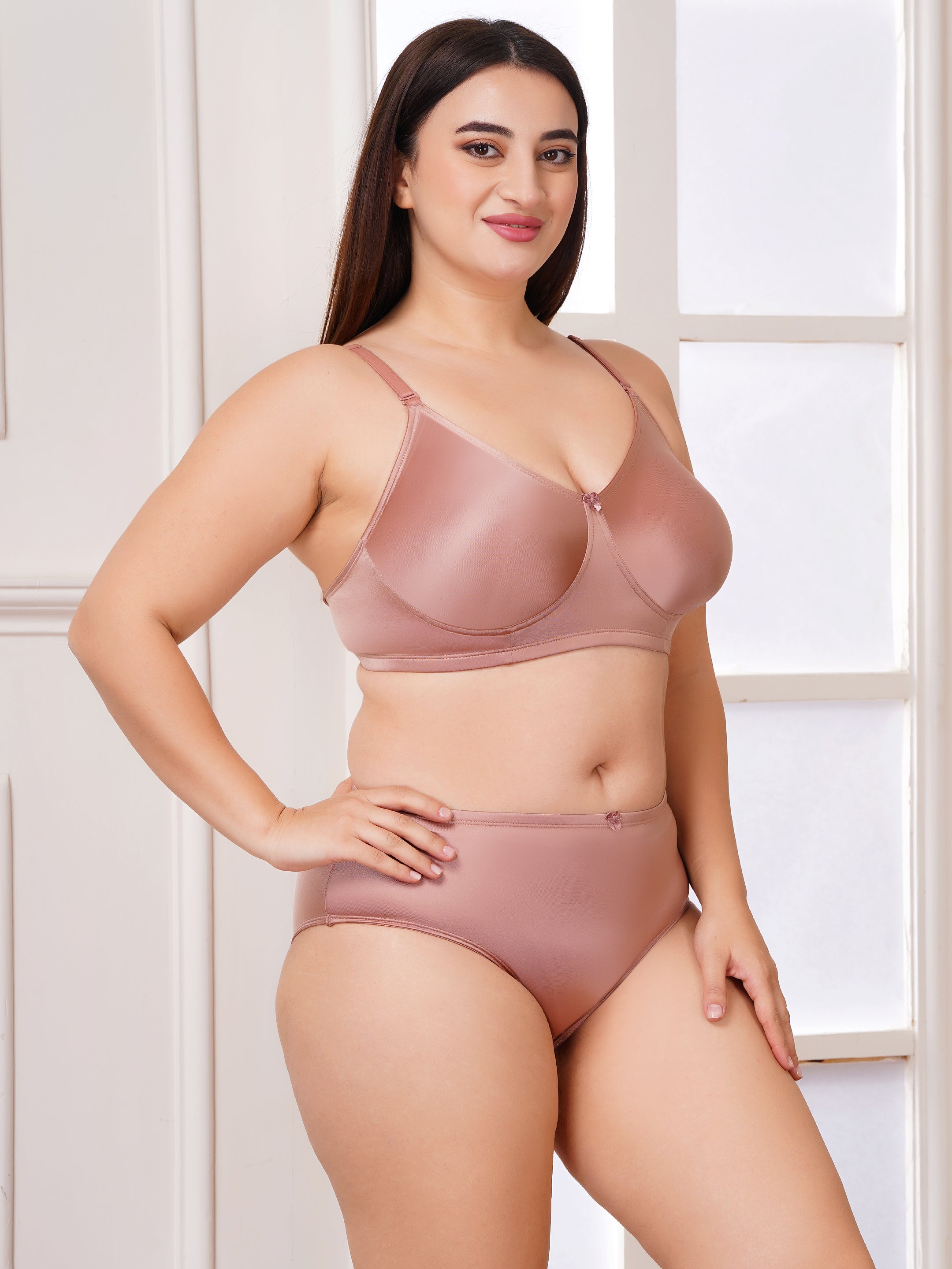 Effectinn"s Non Padded Glossy Lingerie Set (Shining Set) (Copy)