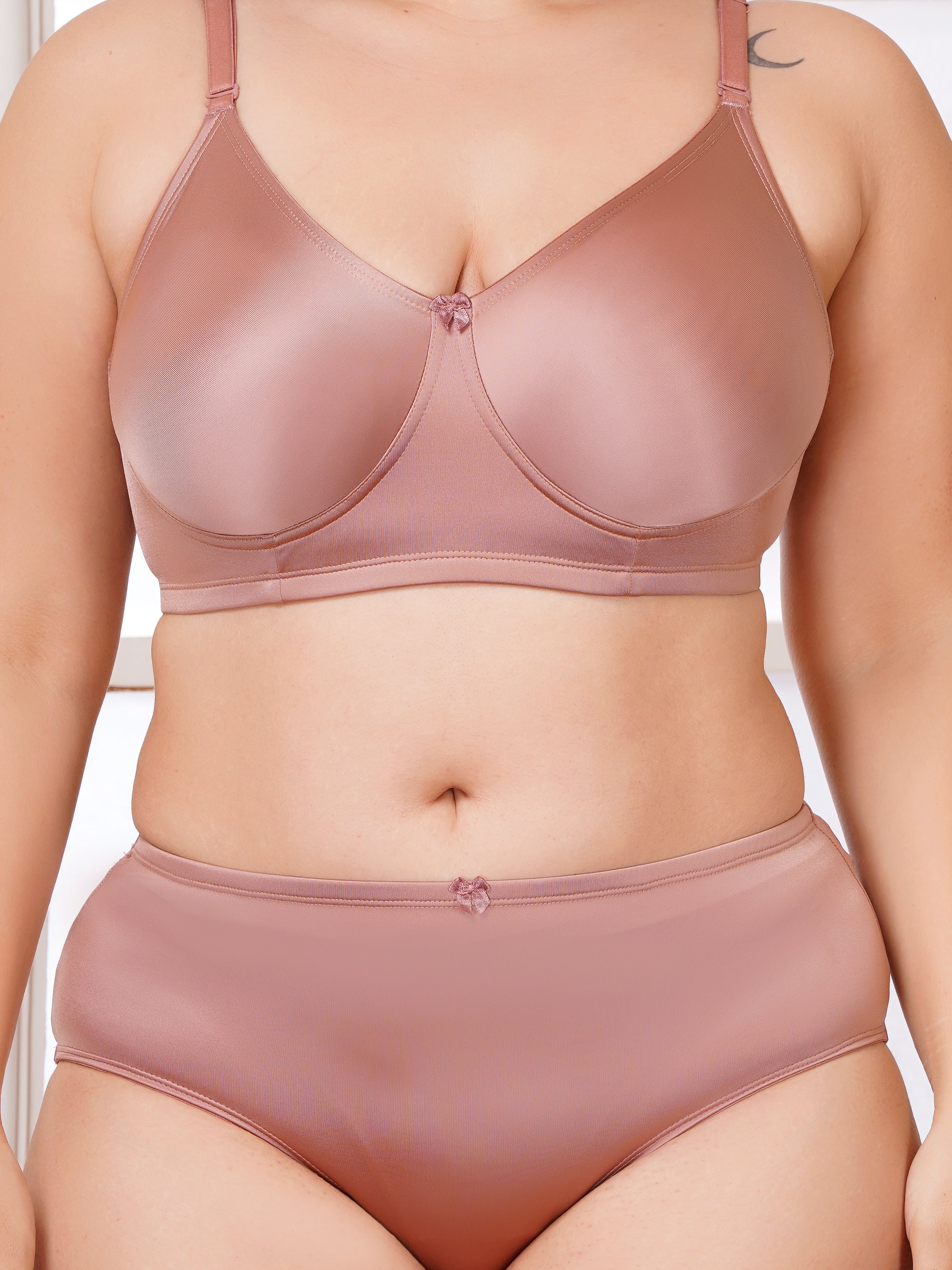 Effectinn"s Non Padded Glossy Lingerie Set (Shining Set) (Copy)