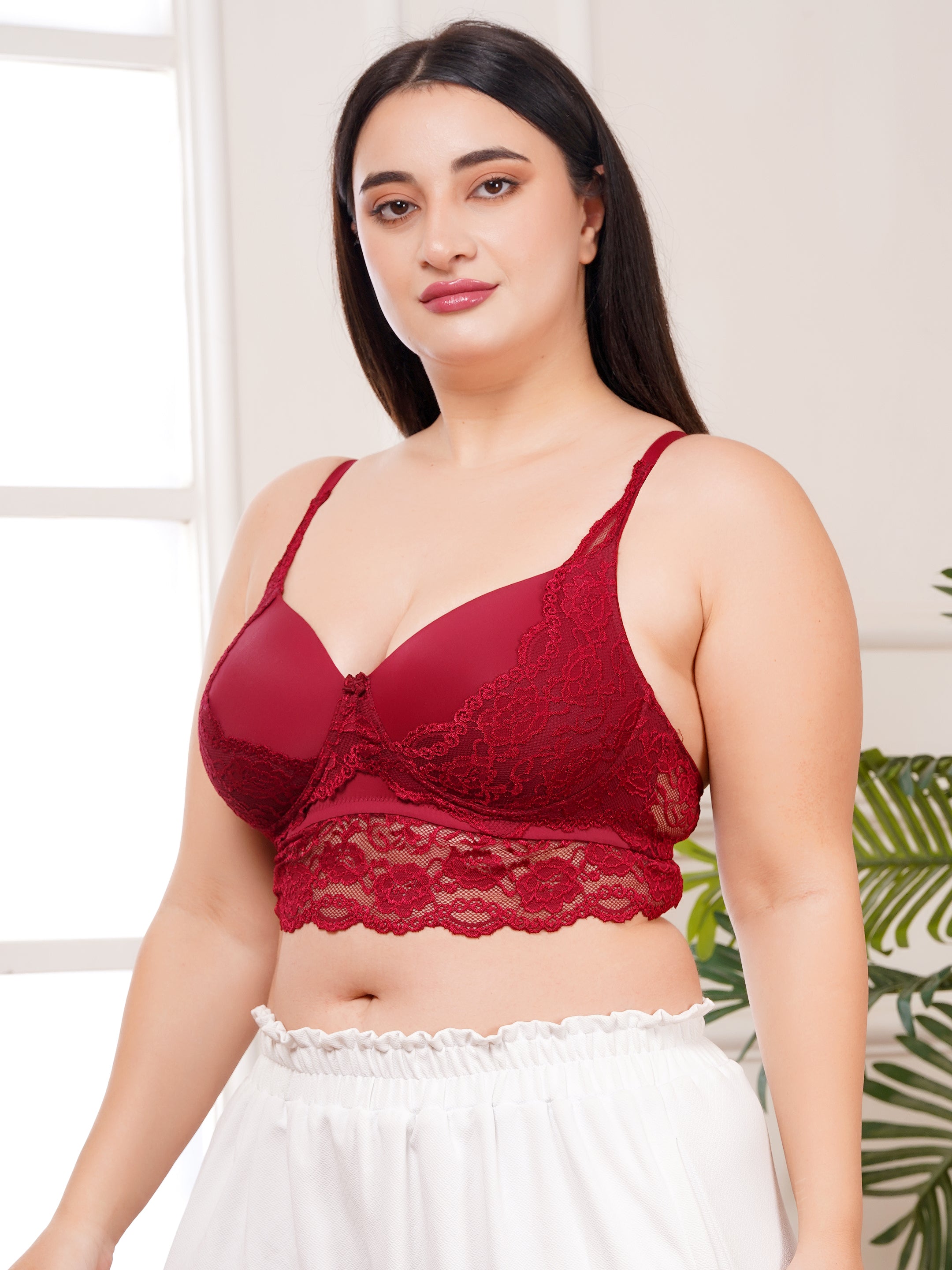 Elegant Effectinn Lace Premium Bralette – Stylish Front & Back Design (EFF_08)