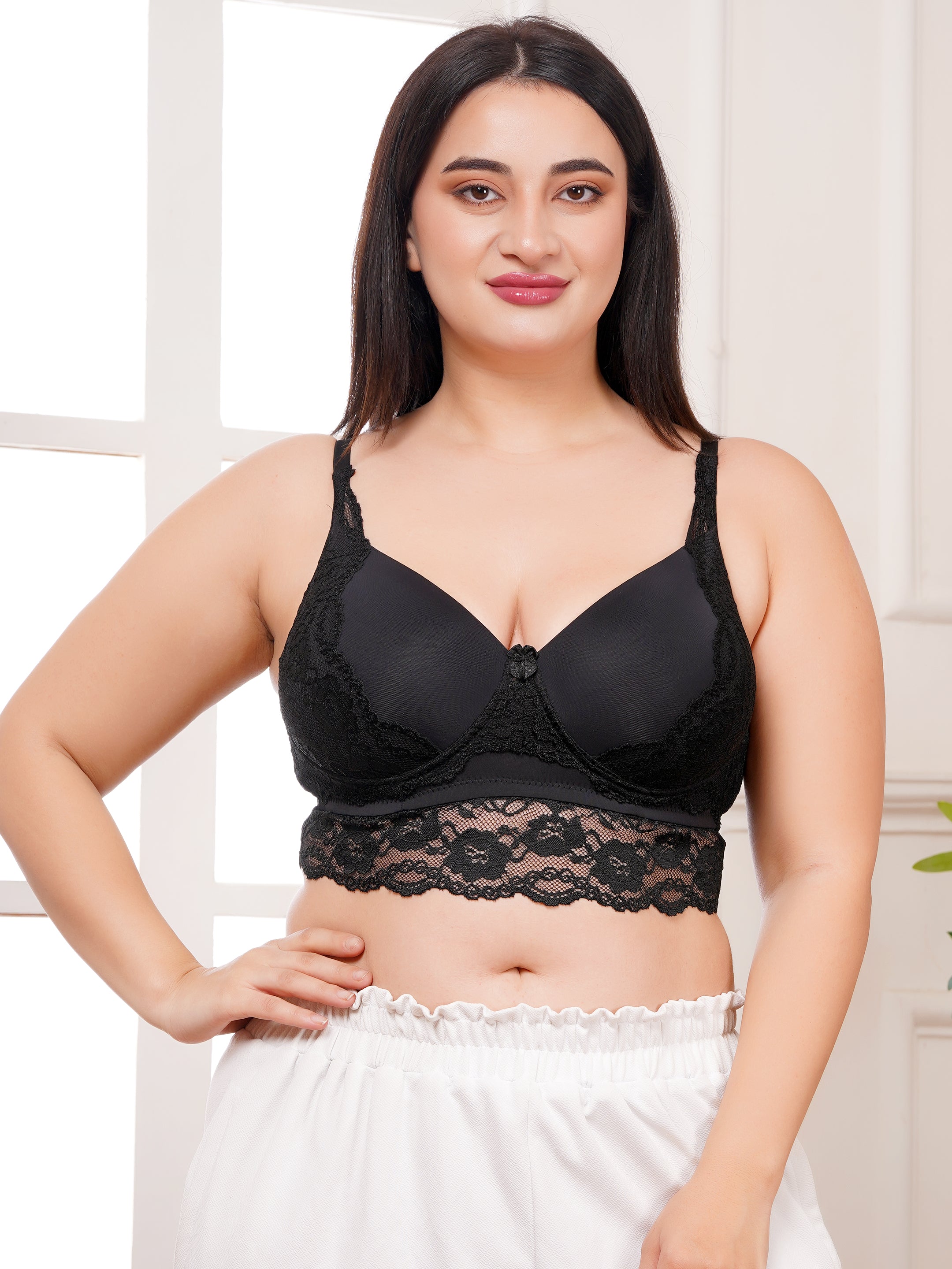 Elegant Effectinn Lace Premium Bralette – Stylish Front & Back Design (EFF_08)