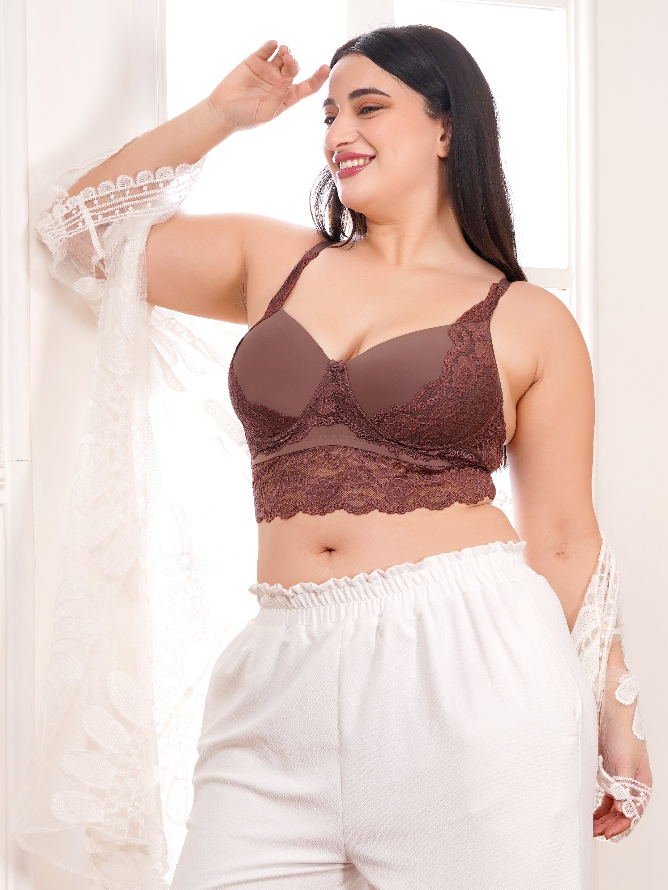 Elegant Effectinn Lace Premium Bralette – Stylish Front & Back Design (EFF_08)