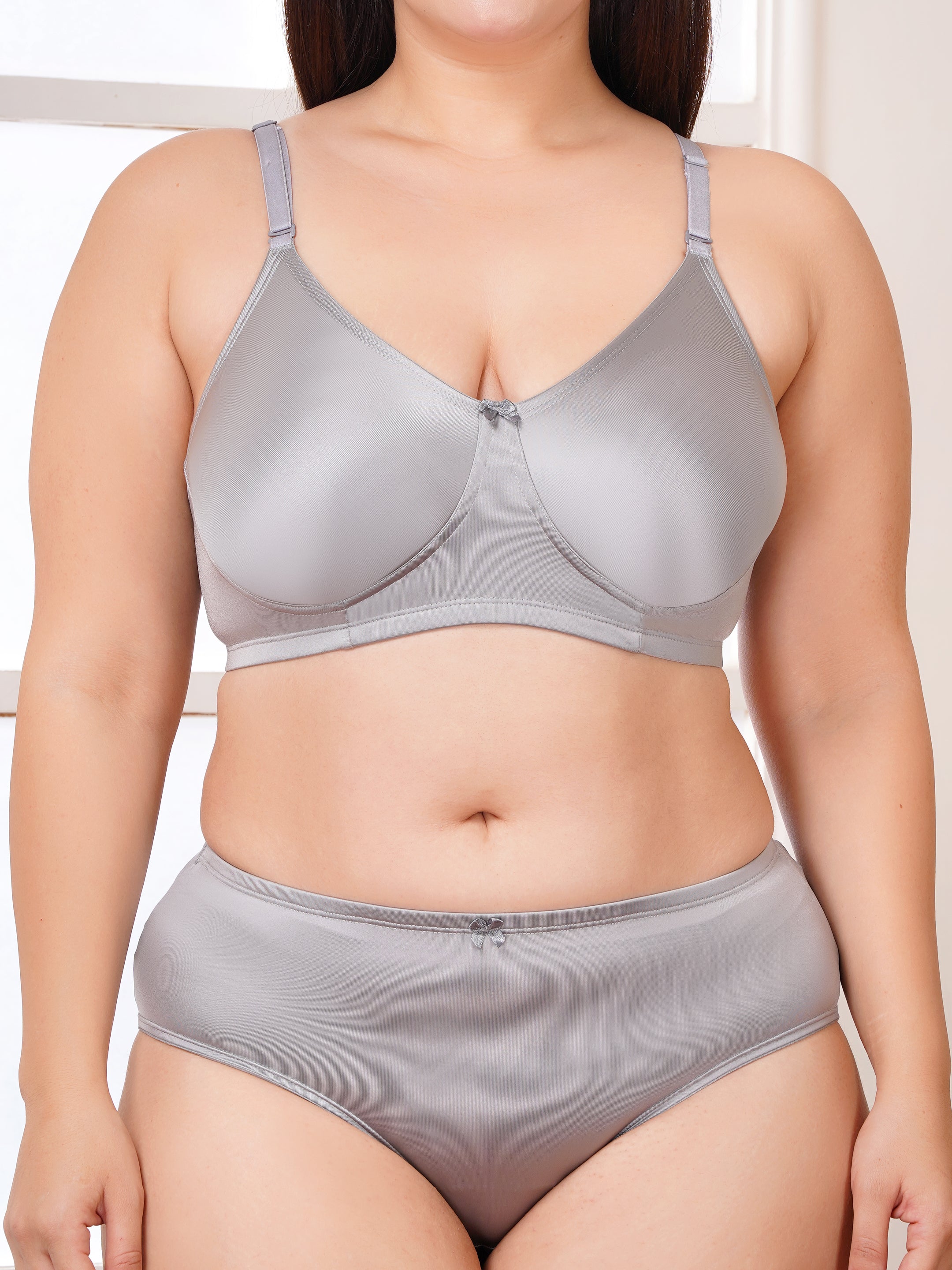 Effectinn"s Non Padded Glossy Lingerie Set (Shining Set) (Copy)