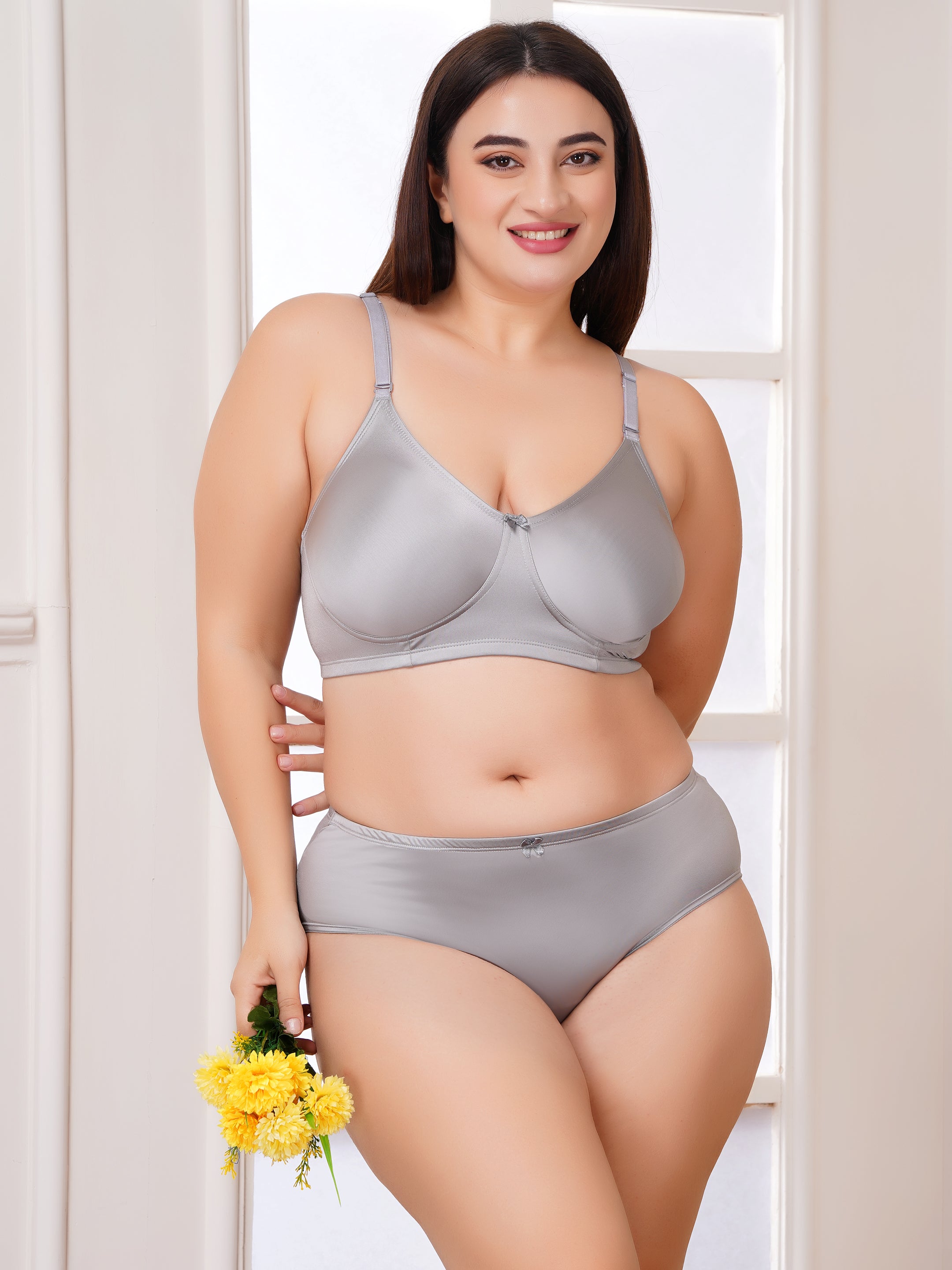 Effectinn"s Non Padded Glossy Lingerie Set (Shining Set) (Copy)