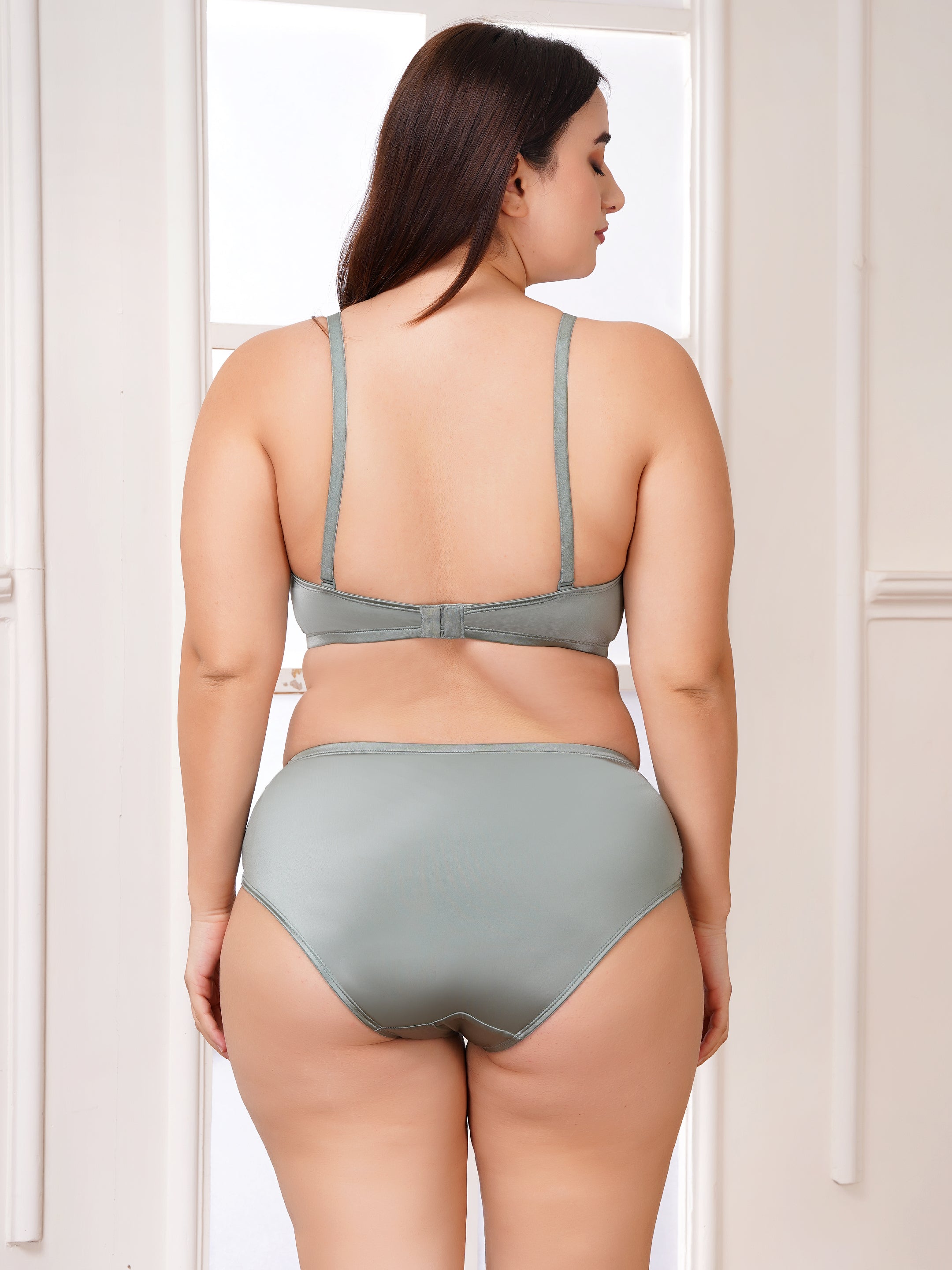 Effectinn"s Non Padded Glossy Lingerie Set (Shining Set) (Copy)