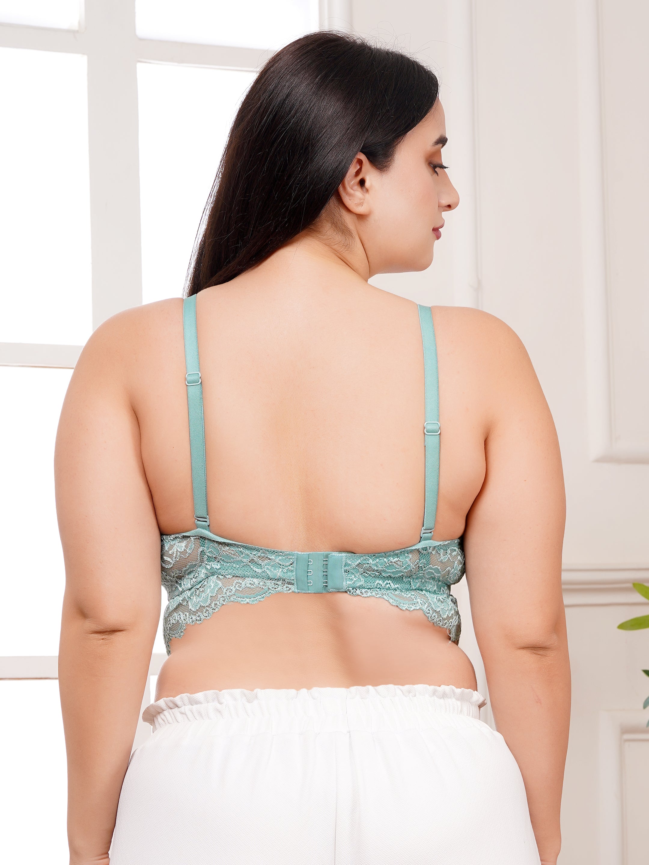 Elegant Effectinn Lace Premium Bralette – Stylish Front & Back Design (EFF_08)