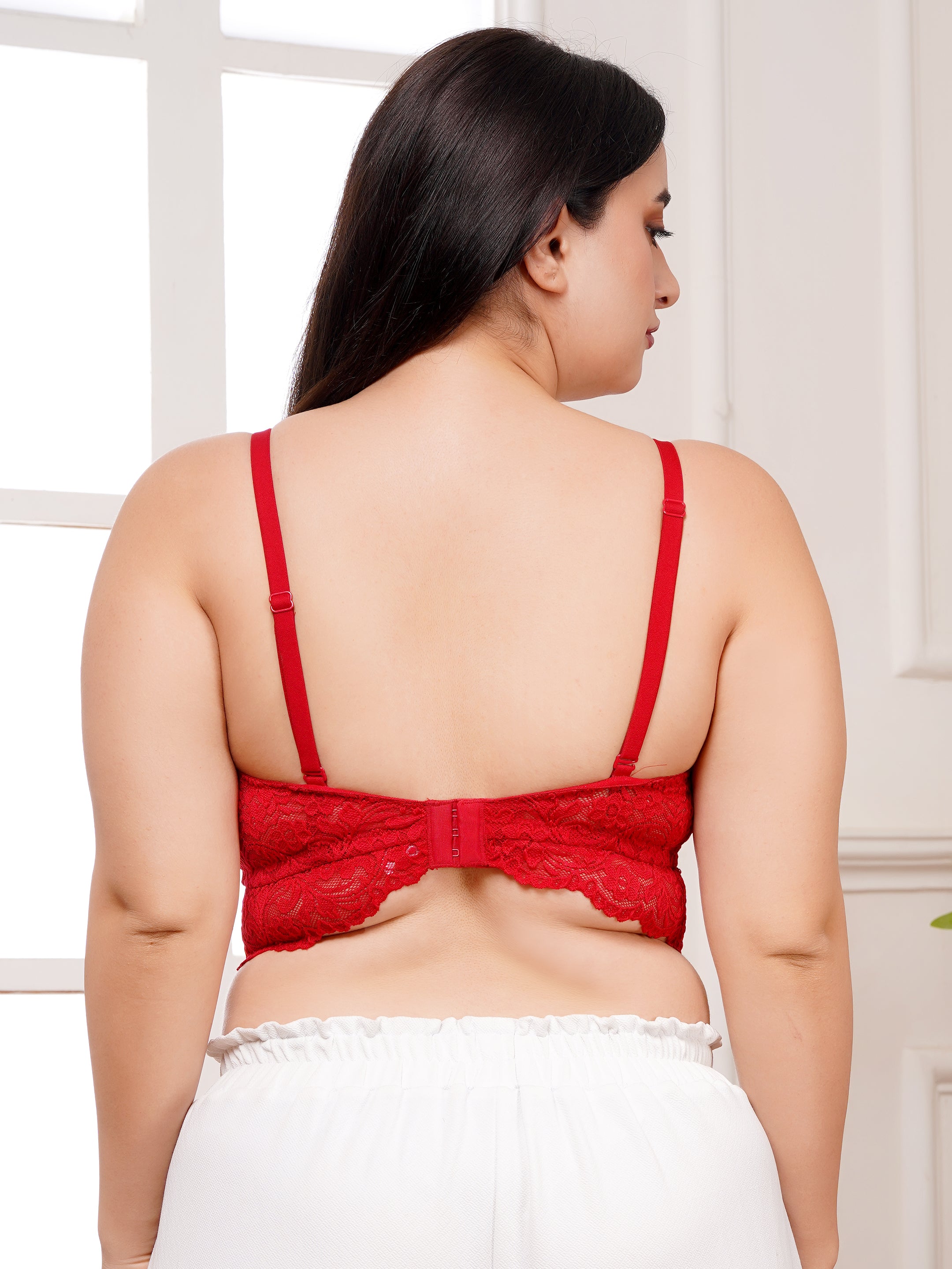 Elegant Effectinn Lace Premium Bralette – Stylish Front & Back Design (EFF_08)