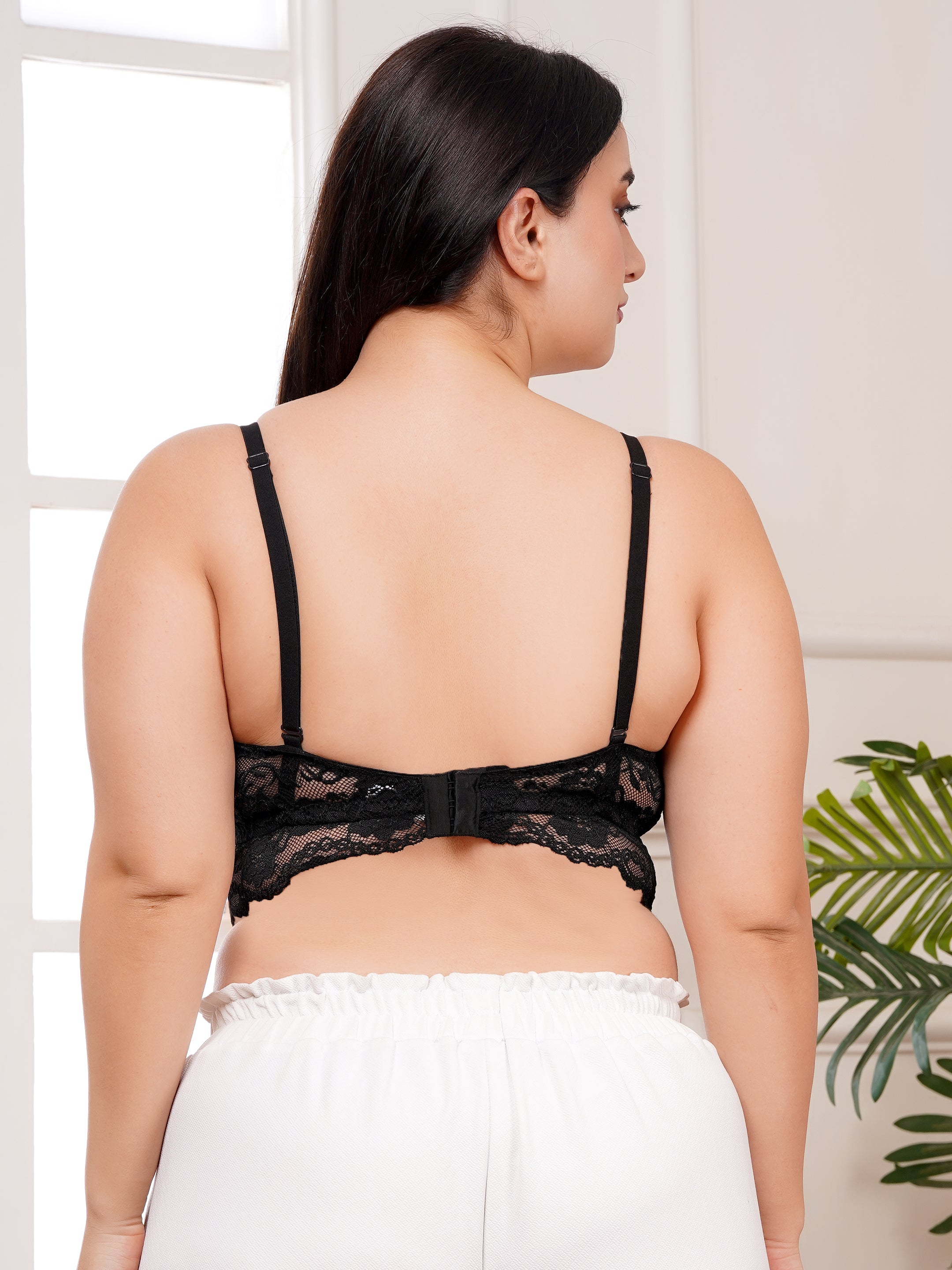 Elegant Effectinn Lace Premium Bralette – Stylish Front & Back Design (EFF_08)