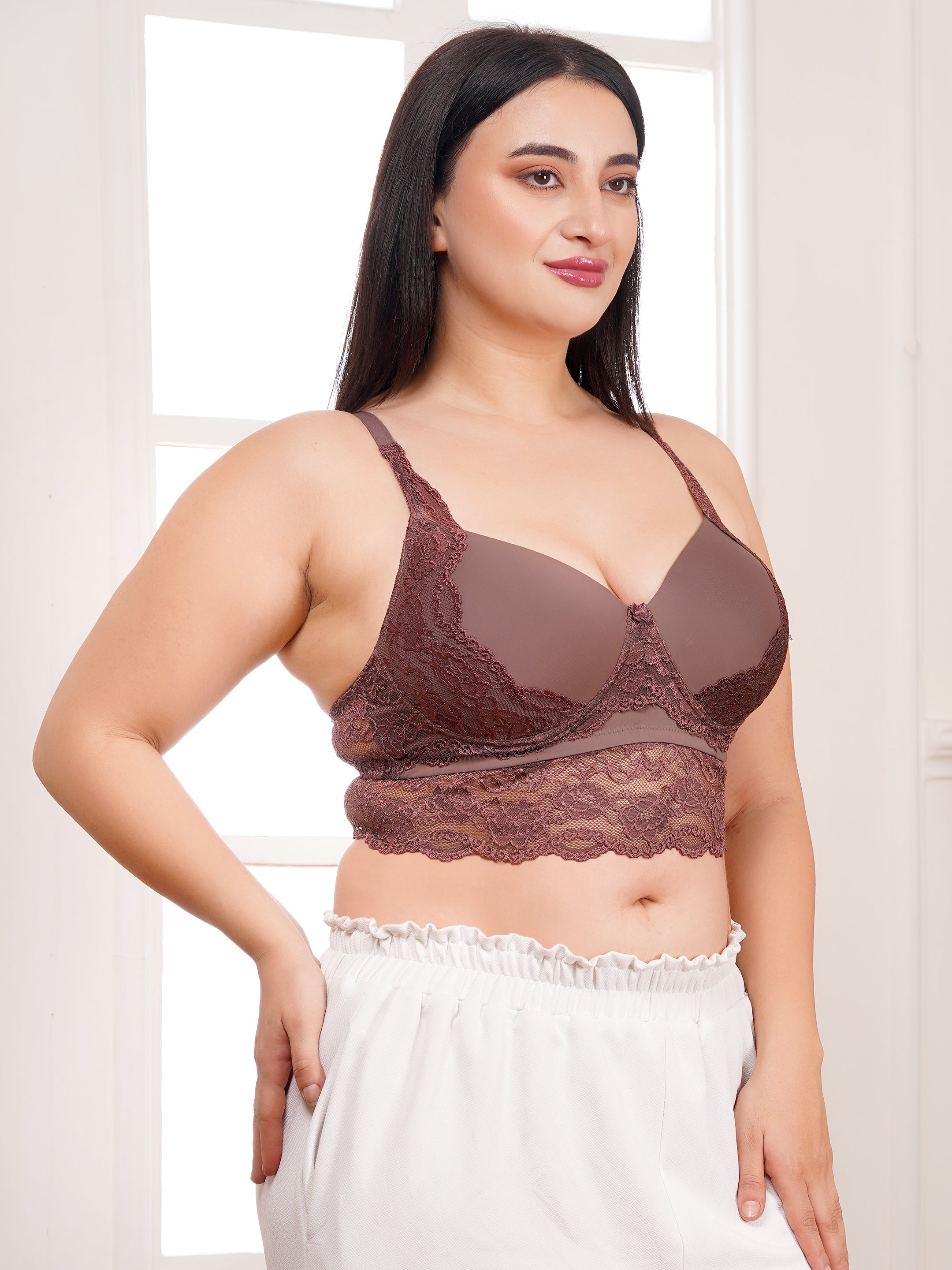 Elegant Effectinn Lace Premium Bralette – Stylish Front & Back Design (EFF_08)
