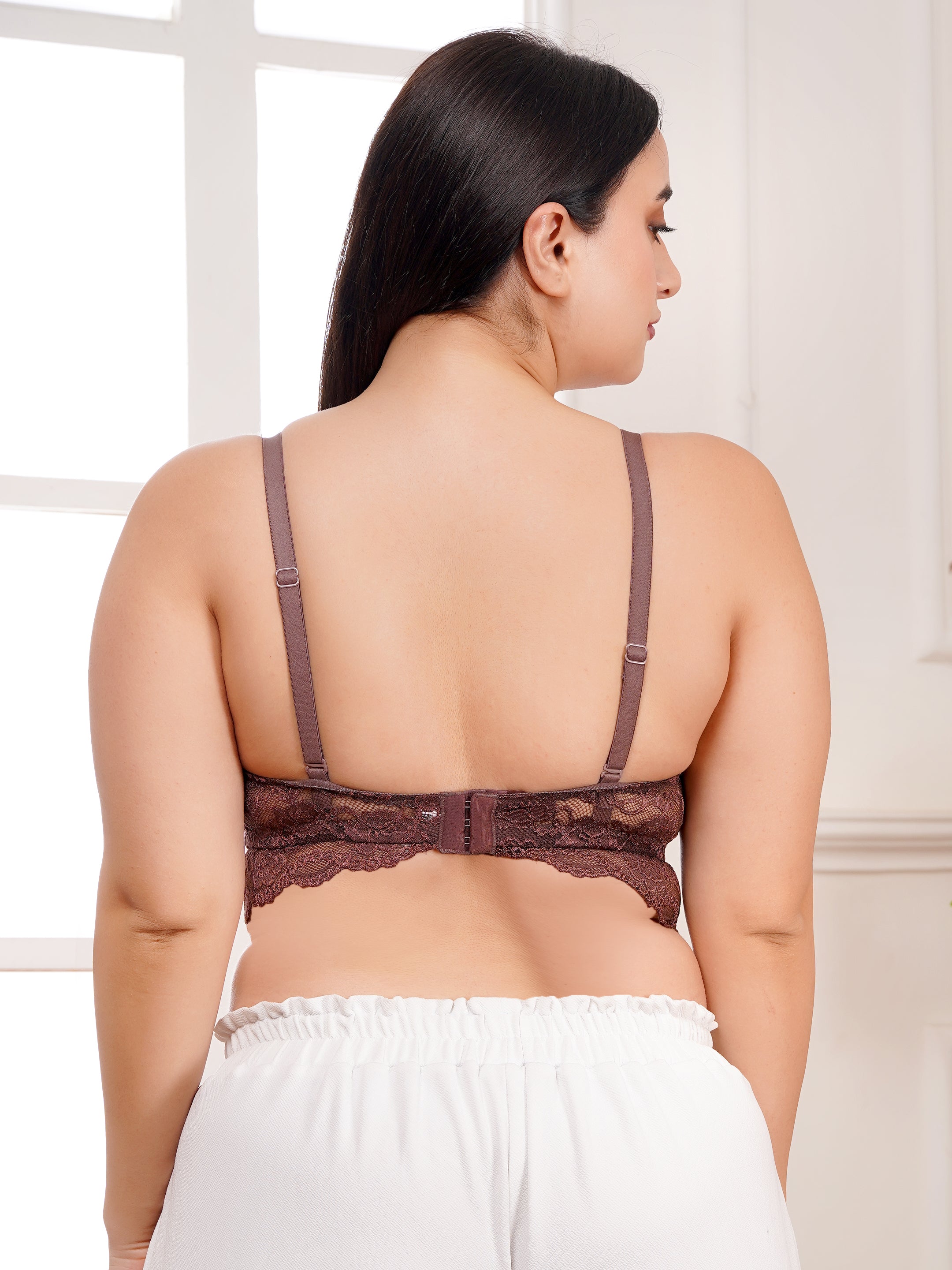 Elegant Effectinn Lace Premium Bralette – Stylish Front & Back Design (EFF_08)